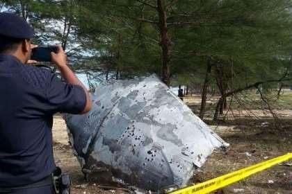 Phát hiện mảnh vỡ máy bay nghi của MH370 tại Malaysia