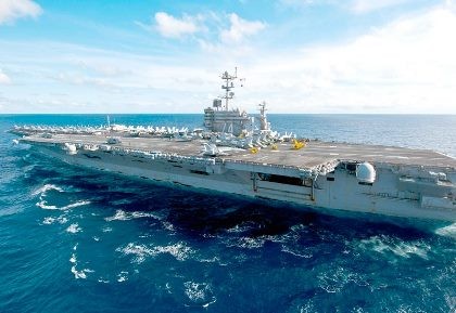 Tàu Trung Quốc đang ở gần tàu sân bay Mỹ ở biển Đông