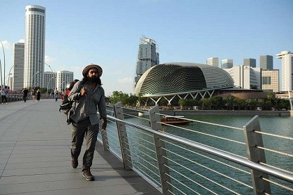 Đi bộ qua 17 nước kêu gọi nhận thức khủng hoảng nước sạch