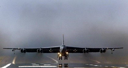 Mỹ triển khai ‘pháo đài bay’ B-52 tới Qatar chống IS
