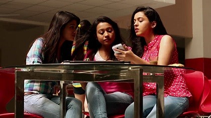 Học sinh trực tiếp cảnh 'giường chiếu' trên Facebook, cảnh sát Mỹ phát hoảng