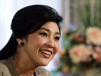 Phi công 'dọa' làm rơi máy bay chở cựu thủ tướng Thái Lan