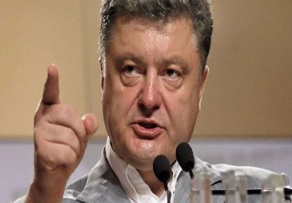 Tổng thống Ukraine ra lệnh quân đội gần Crimea sẵn sàng chiến đấu