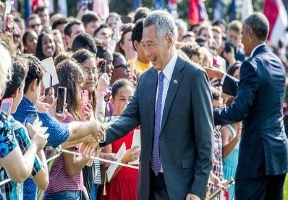 Thủ tướng Singapore ngất khi phát biểu trực tiếp truyền hình