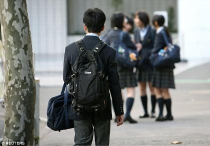 Nhật: Cha đâm chết con trai vì không chịu học hành