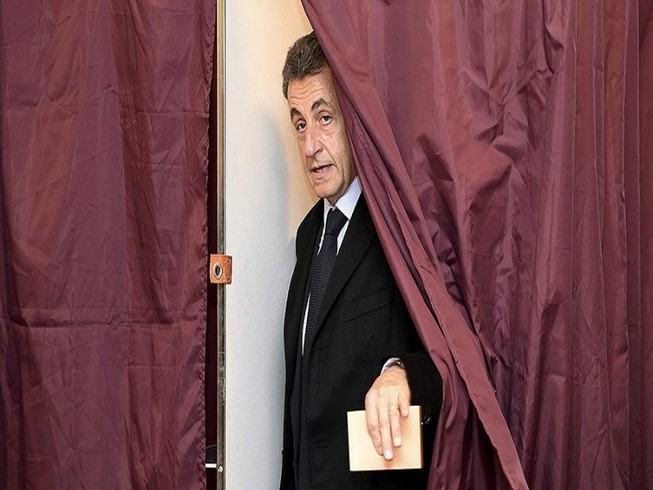 Cựu Tổng thống Sarkozy bị loại tại tranh cử sơ bộ Pháp