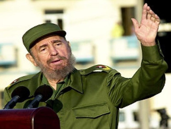 Cựu Chủ tịch Cuba Fidel Castro qua đời ở tuổi 90