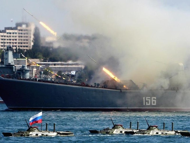 Nga-Iran cảnh cáo Mỹ ‘vượt giới hạn đỏ'