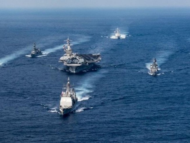 Tàu sân bay Carl Vinson tập trận gần bán đảo Triều Tiên