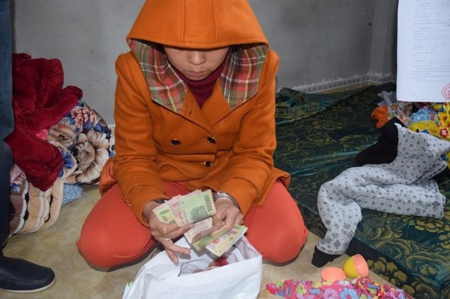 Người làm thuê trộm 70 lượng vàng để... gửi tiết kiệm