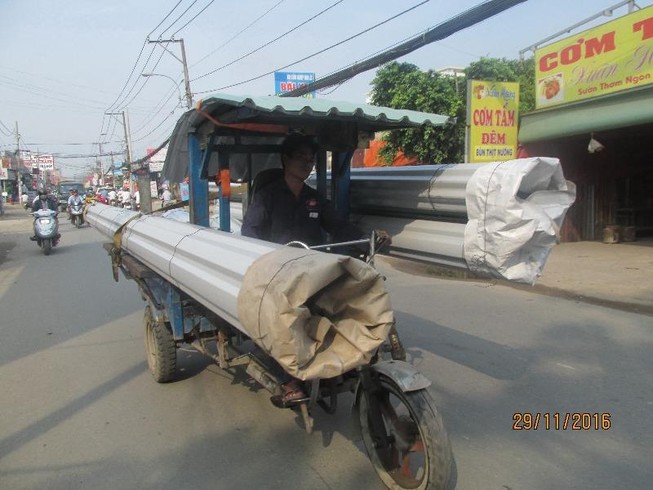 TP.HCM xử lý nghiêm xe ba bánh chở hàng cồng kềnh
