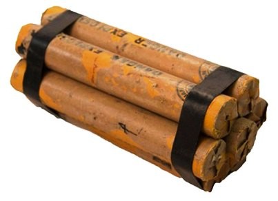 Gói thuốc nổ trong nhà nam thanh niên 21 tuổi