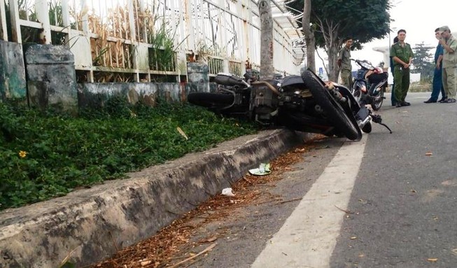 Tai nạn liên tiếp vì ôm cua tốc độ cao, hai thanh niên thương vong