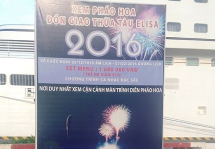 Gần 2 triệu một chỗ 'đắc địa' xem pháo hoa ở Sài Gòn
