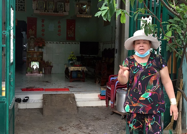 Nam thanh niên lao vào nhà chém người phụ nữ