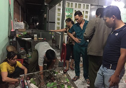 Nhóm thanh niên đập phá quán nhậu để đòi nợ