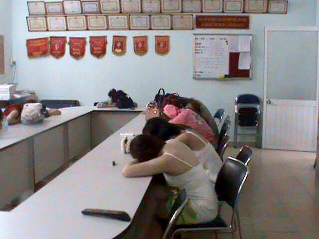 Phá đường dây bán dâm toàn hotgirl, người mẫu, ca sĩ