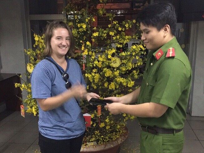 Tên cướp giật iPhone của du khách bị đặc nhiệm truy bắt