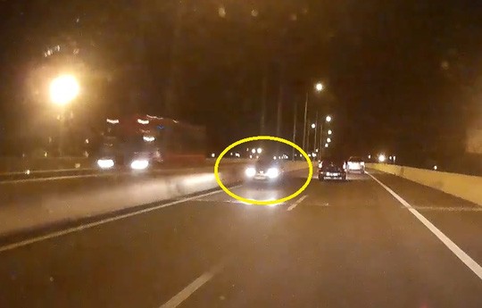 Truy tìm chiếc xe 'ma' chạy ngược chiều trên cao tốc