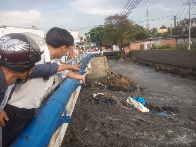 Công an vào cuộc vụ bờ kè tiền tỉ bị sập sau cơn mưa