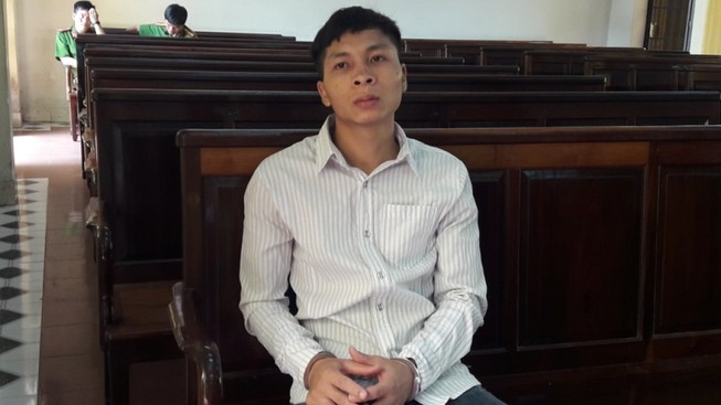Đâm chết anh vợ vì “láo” với người nhà