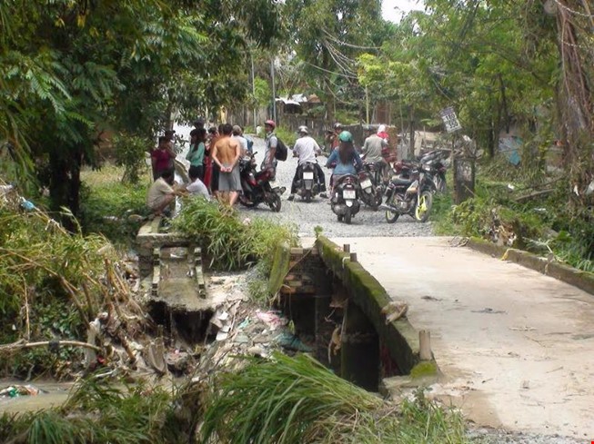 Biên Hòa cho học sinh tan trường sớm để tránh ngập