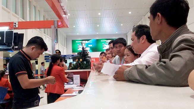 Jetstar bất ngờ hủy chuyến, hàng trăm hành khách nhốn nháo