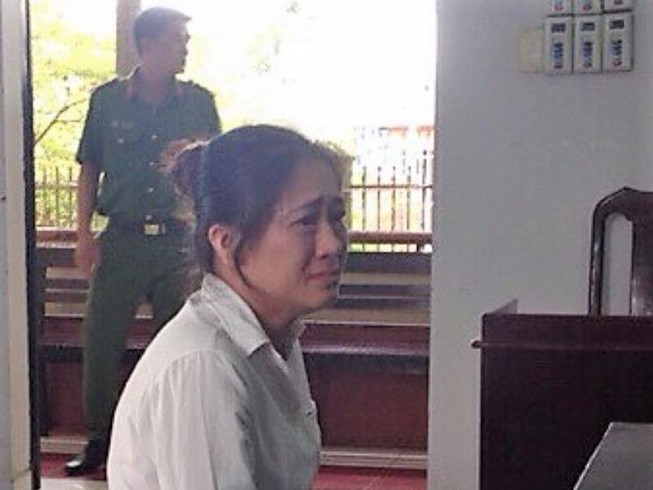 Vụ môi giới mại dâm và bao cao su chưa sử dụng