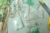 Bắt hai đối tượng thuê khách sạn sản xuất ma túy