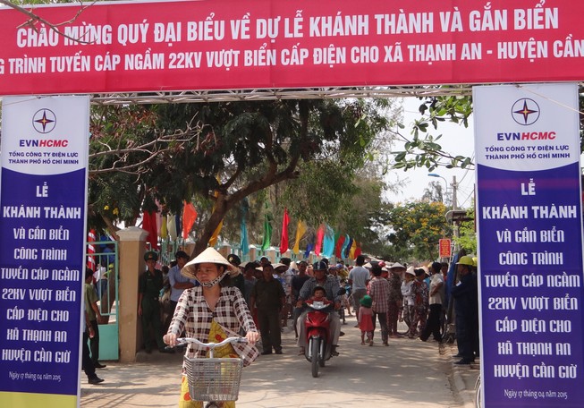 Xã đảo độc nhất Sài Gòn đón nguồn điện xuyên biển