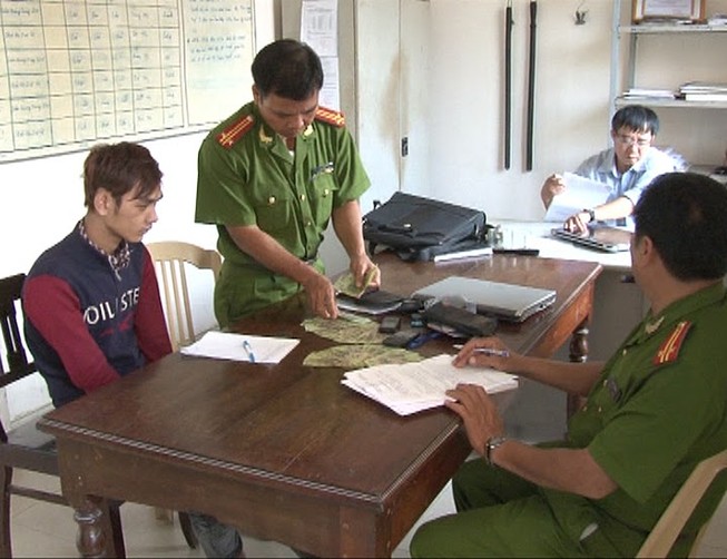 Mới ra tù đã lại đi trộm cắp tài sản