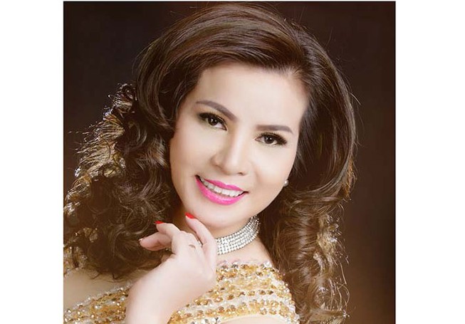 Sự thật bất ngờ chuyện người đẹp Việt đầu tiên đi thi quốc tế