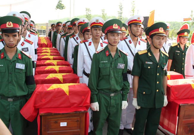 Bình Dương truy điệu và an táng hơn 100 hài cốt liệt sĩ