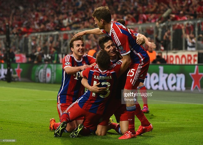 Bayern Munich 6-1 Porto: Đánh tennis trên sân Arena