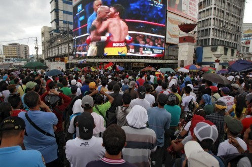 Đất nước Philippines phẫn nộ vì Pacquiao bị xử thua