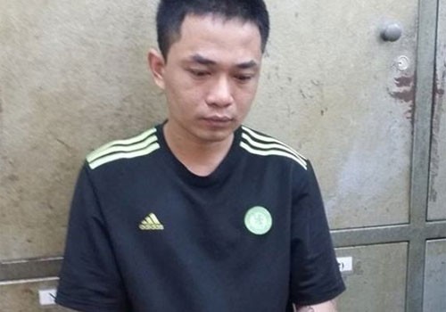 Kẻ 'ngáo đá' kề dao vào cổ bạn gái vì tưởng bị hãm hại