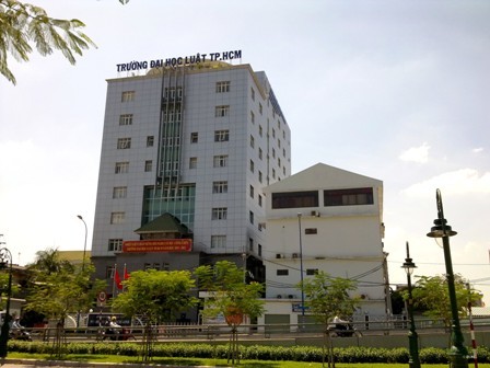 Trường Đại học Luật TP.HCM công bố bài kiểm tra năng lực