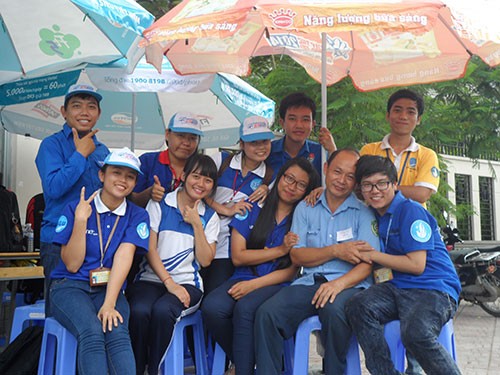 Bác bảo vệ... dễ thương