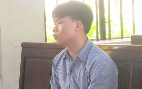 Đâm chết người khi đi mua gà