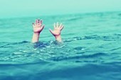 Bàng hoàng phát hiện thi thể thanh niên trên kênh nước