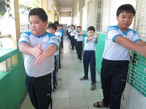 'Đừng để học sinh đầu thì to mà người còm yếu'