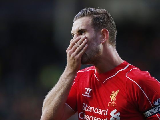 Đội trưởng Liverpool nghỉ hai tháng vì bị gãy bàn chân
