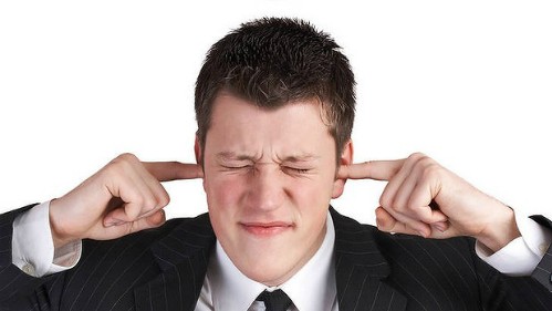 Tiếp xúc nhiều với tiếng ồn dễ gây đau tim
