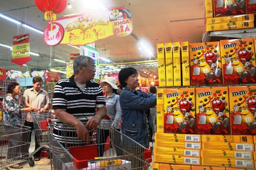 Hàng hóa tết dồi dào, không lo tăng giá