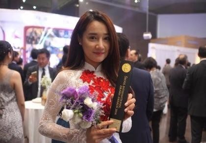Hình ảnh Nhã Phương được vinh danh tại Hàn Quốc
