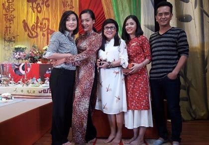 Nhiều sân khấu TP.HCM cùng giỗ tổ