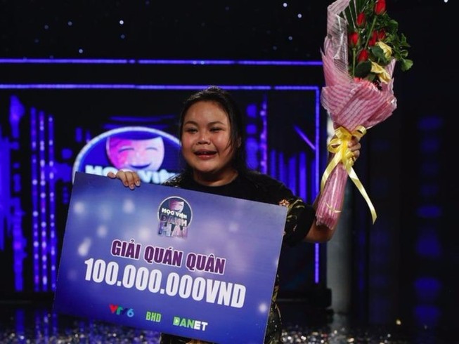 Ngọc Hoa đăng quang quán quân 'Học viện danh hài'