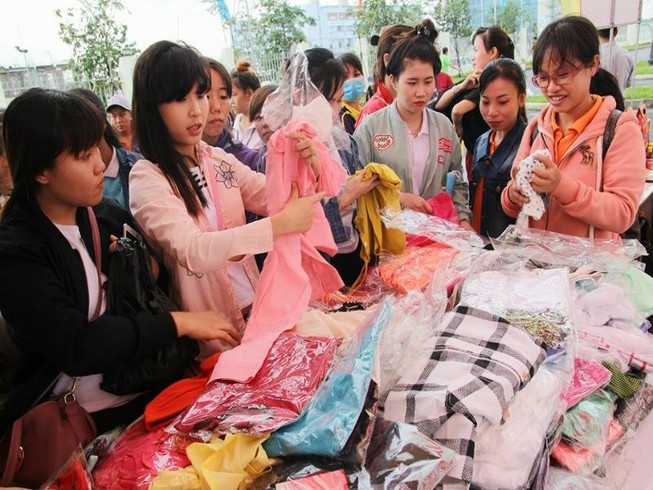 Khai mạc ngày hội công nhân với 'Bữa ăn an toàn'