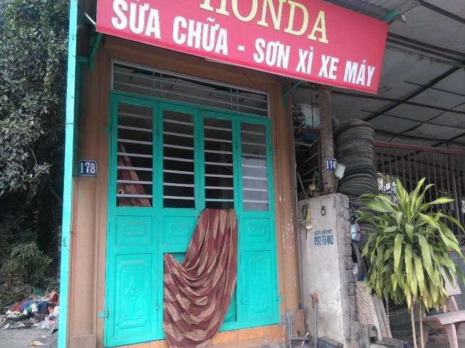 ‘Ngáo đá’ nhốt vợ con trong nhà cố thủ