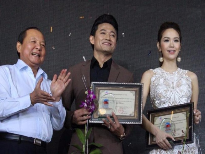Minh Hằng đoạt giải Nữ diễn viên chính xuất sắc nhất